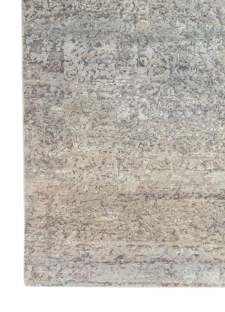 far east ivory wool and silk Hand Knotted Rug - Corner