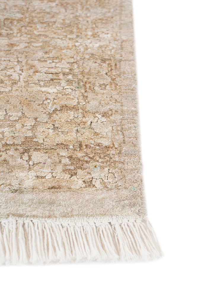far east ivory wool and silk Hand Knotted Rug - Corner far east ivory wool and silk Hand Knotted Rug - Corner