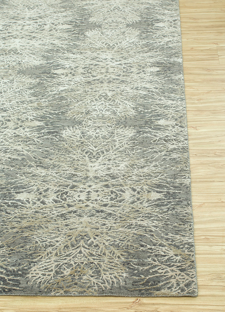 far east grey and black wool and silk Hand Knotted Rug - Corner far east grey and black wool and silk Hand Knotted Rug - Corner