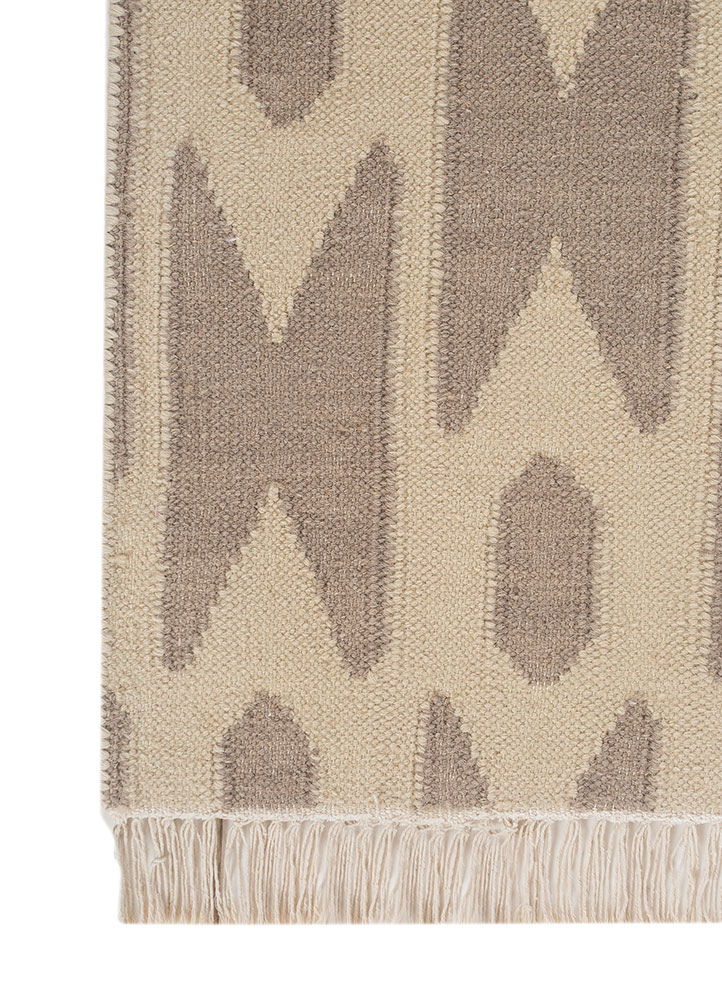 alhambra ivory wool Flat Weaves Rug - Corner