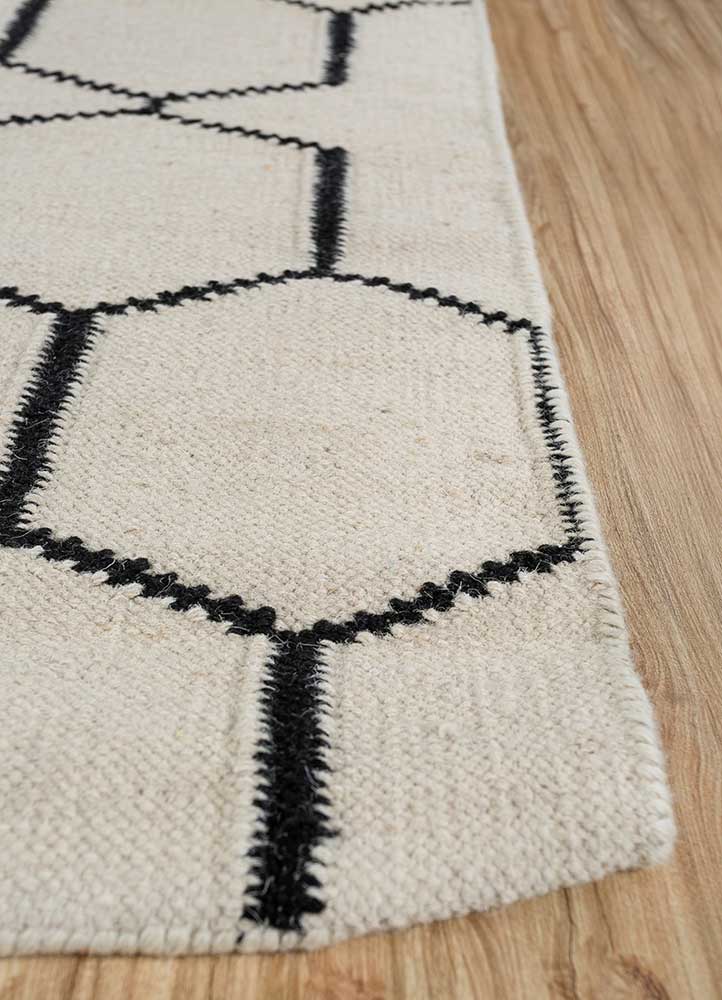 indusbar ivory wool Flat Weaves Rug - Corner