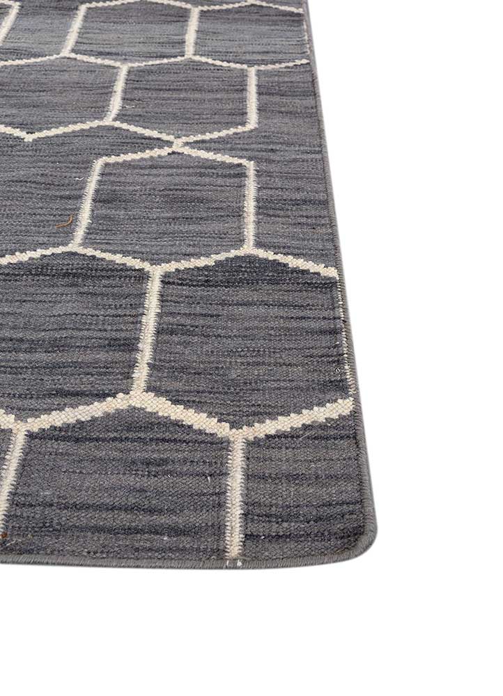 indusbar grey and black wool Flat Weaves Rug - Corner