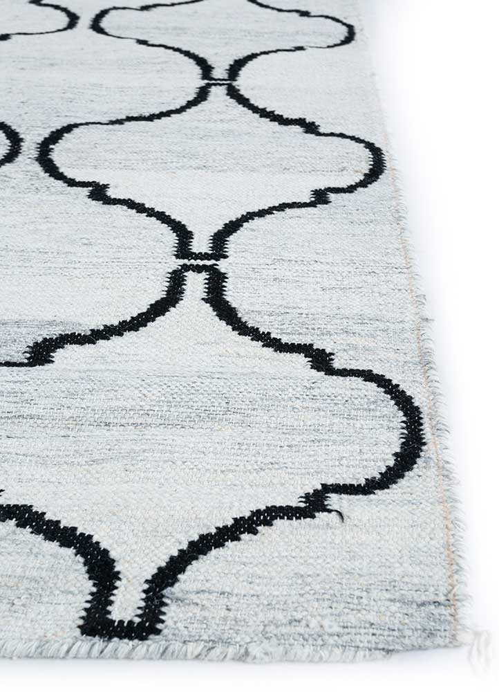 indusbar grey and black wool Flat Weaves Rug - Corner