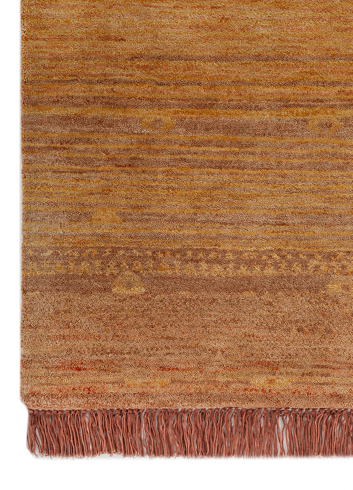 aprezo red and orange wool Hand Knotted Rug - Corner