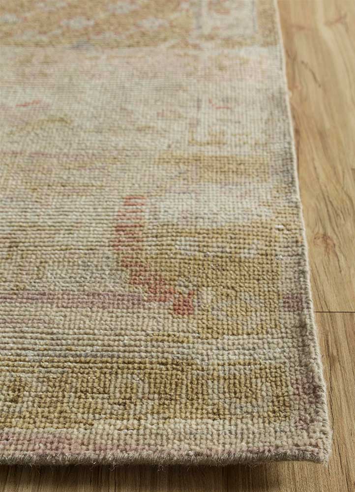 erbe gold wool Hand Knotted Rug - Corner