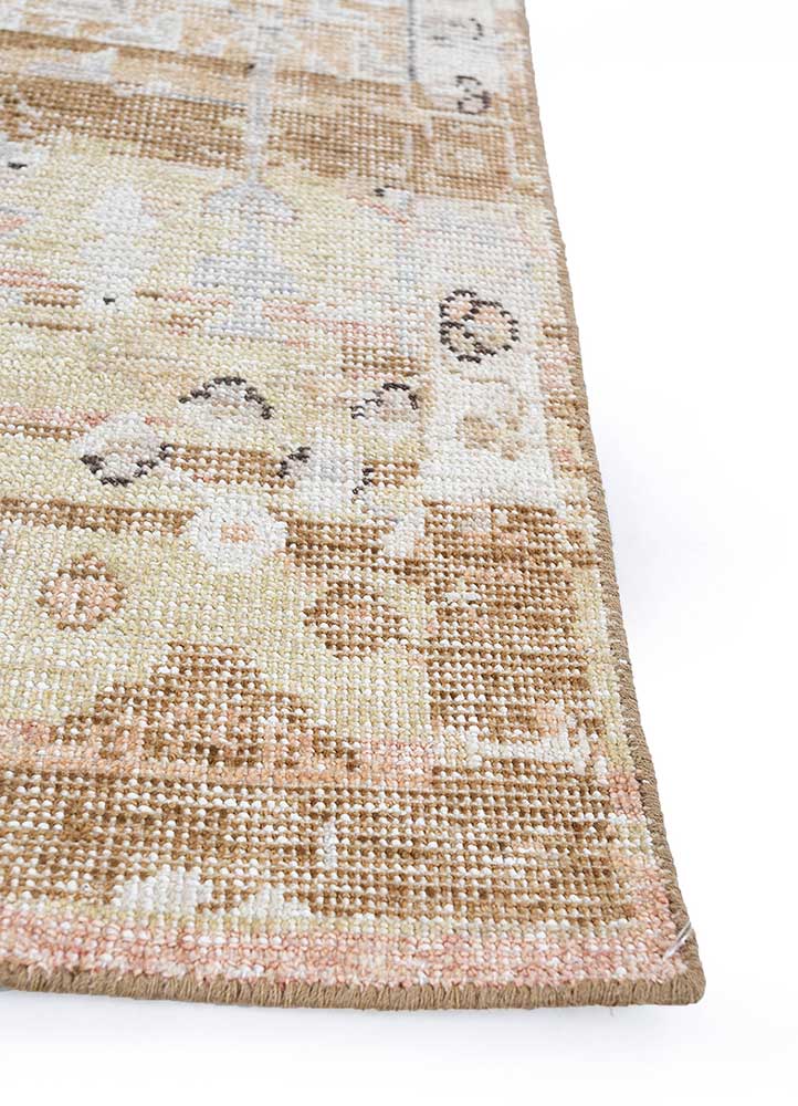 erbe gold wool Hand Knotted Rug - Corner