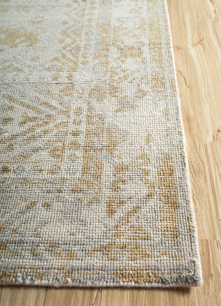 erbe ivory wool Hand Knotted Rug - Corner