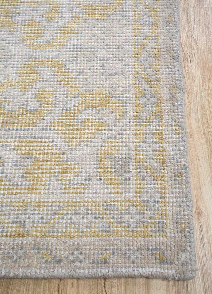 erbe gold wool Hand Knotted Rug - Corner