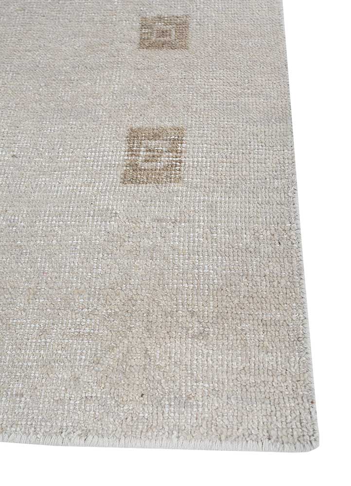 erbe ivory wool Hand Knotted Rug - Corner