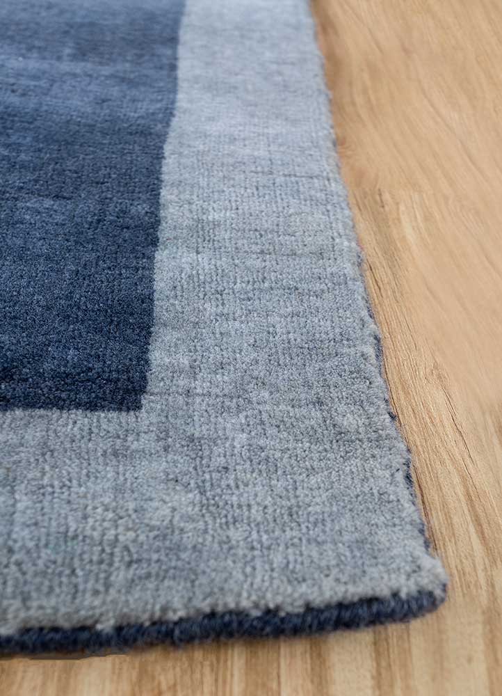 tesoro blue wool Hand Loom Rug - Corner