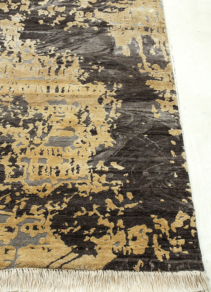 pansy grey and black wool and silk Hand Knotted Rug - Corner pansy grey and black wool and silk Hand Knotted Rug - Corner