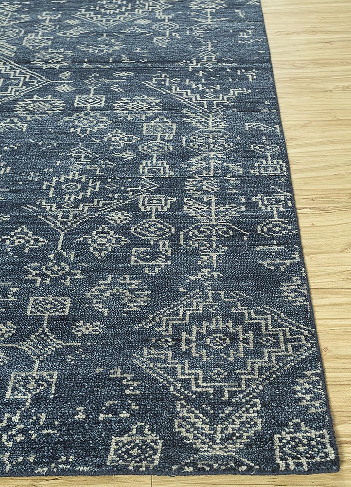 savana blue wool Hand Knotted Rug - Corner