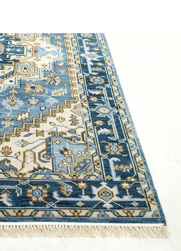 savana blue wool Hand Knotted Rug - Corner