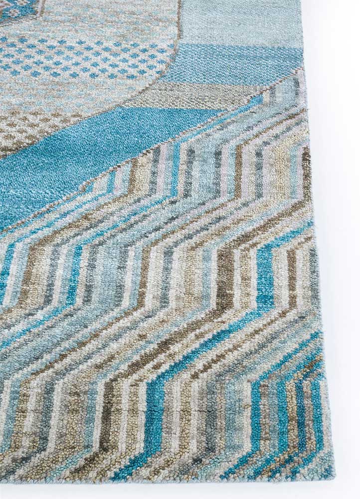 savana blue wool Hand Knotted Rug - Corner