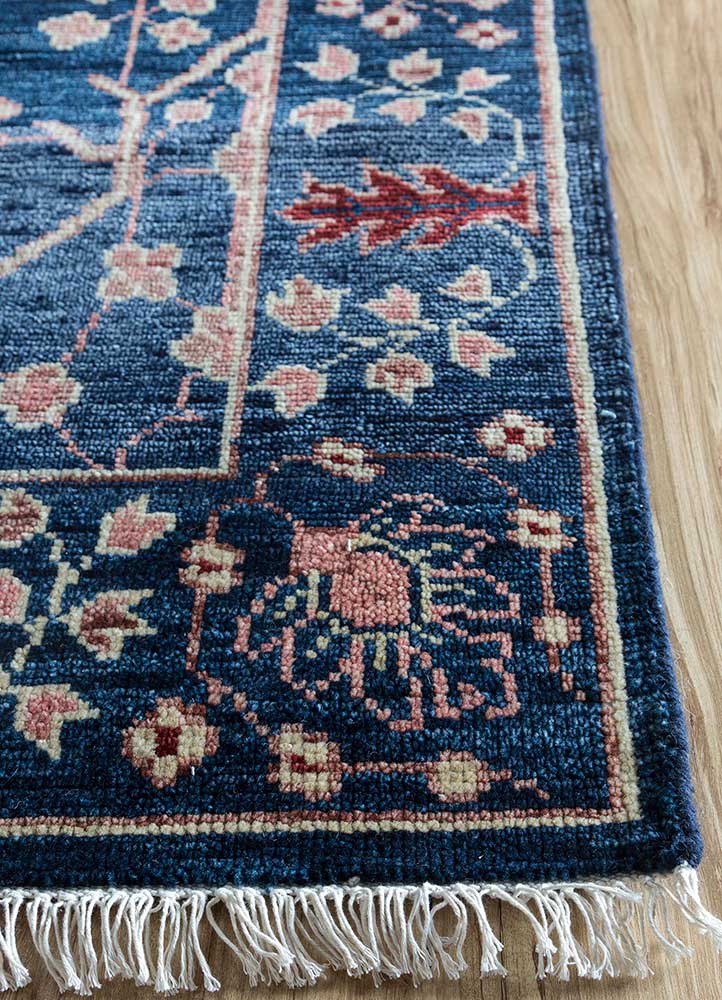 savana blue wool Hand Knotted Rug - Corner