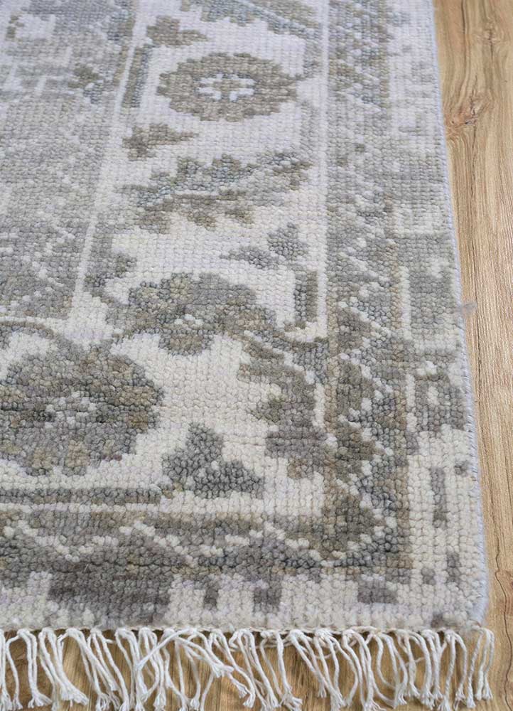 savana ivory wool Hand Knotted Rug - Corner