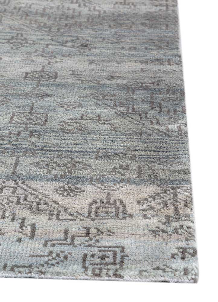 savana blue wool Hand Knotted Rug - Corner