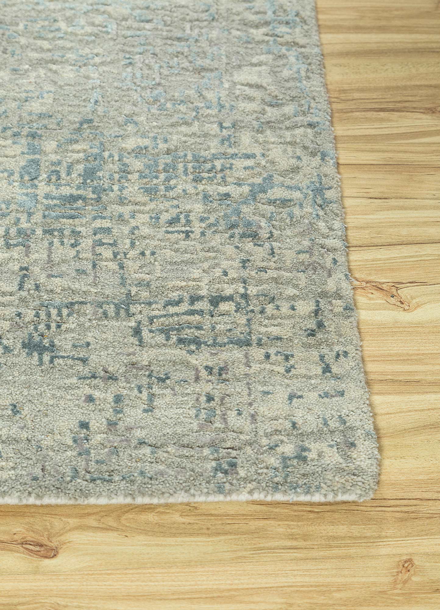 uvenuti grey and black wool and bamboo silk Hand Knotted Rug - Corner