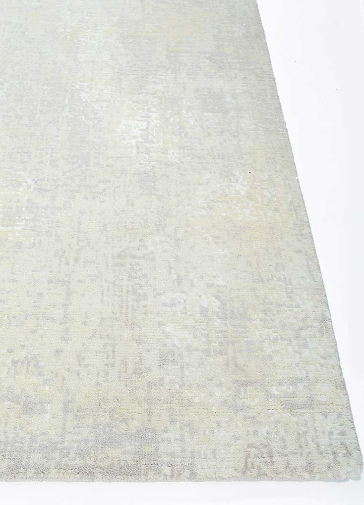 uvenuti ivory wool and bamboo silk Hand Knotted Rug - Corner