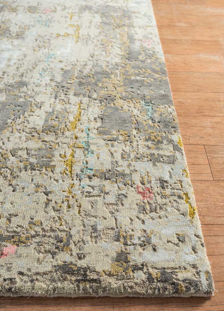 uvenuti ivory wool and bamboo silk Hand Knotted Rug - Corner