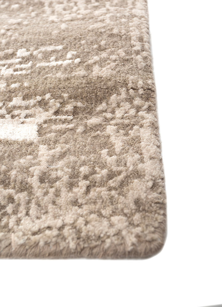 uvenuti grey and black wool and bamboo silk Hand Knotted Rug - Corner uvenuti grey and black wool and bamboo silk Hand Knotted Rug - Corner