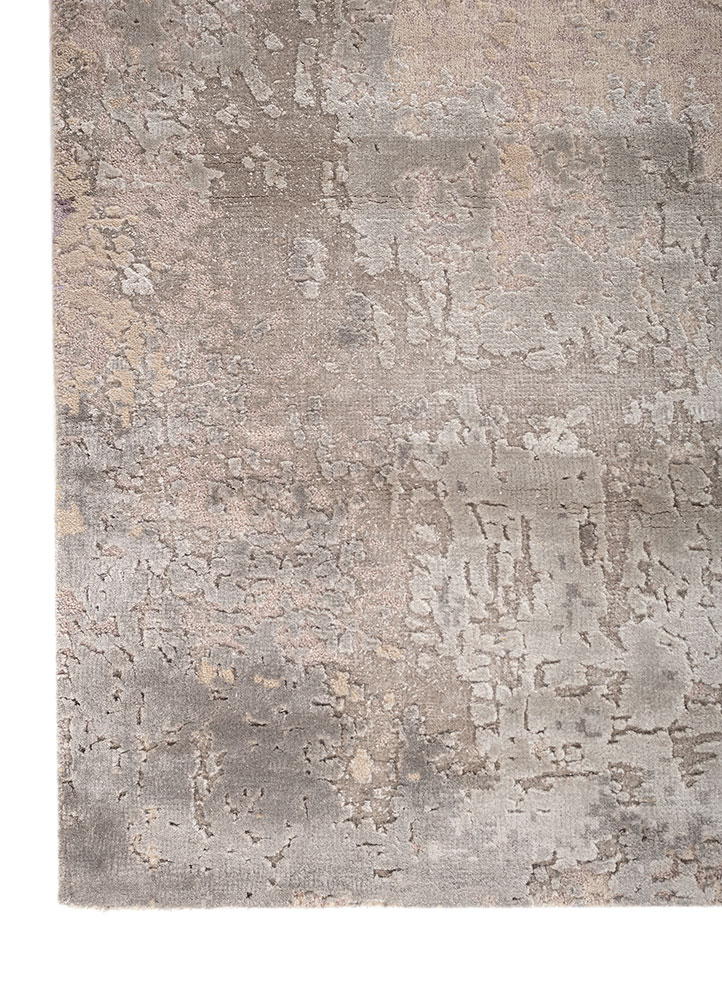 uvenuti ivory wool and bamboo silk Hand Knotted Rug - Corner uvenuti ivory wool and bamboo silk Hand Knotted Rug - Corner