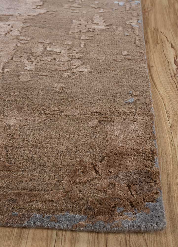 uvenuti grey and black wool and bamboo silk Hand Knotted Rug - Corner uvenuti grey and black wool and bamboo silk Hand Knotted Rug - Corner