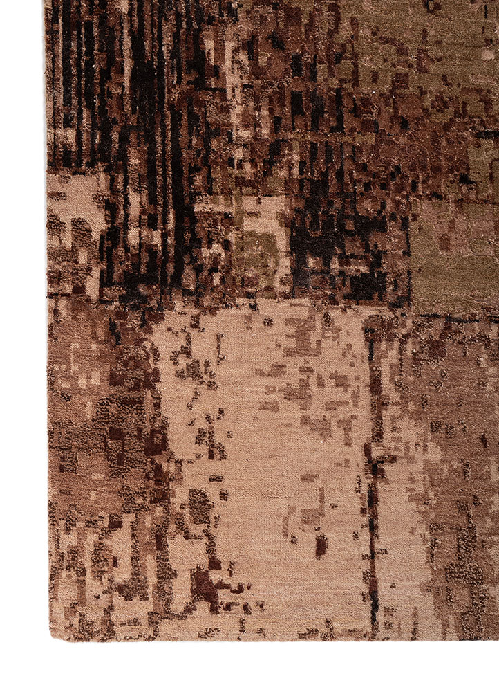 tattvam red and orange wool and bamboo silk Hand Knotted Rug - Corner tattvam red and orange wool and bamboo silk Hand Knotted Rug - Corner