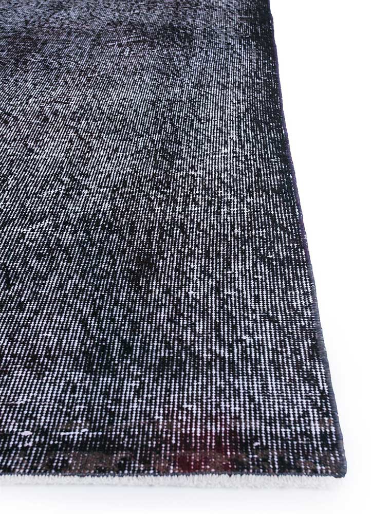 lacuna grey and black wool Hand Knotted Rug - Corner lacuna grey and black wool Hand Knotted Rug - Corner