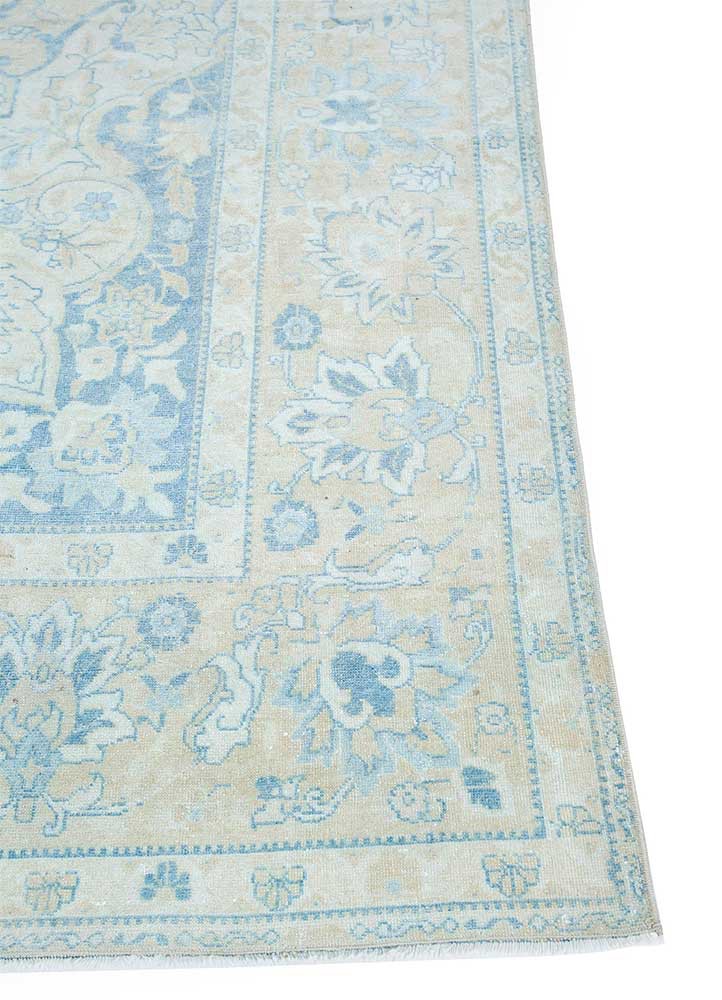 vintage blue wool Hand Knotted Rug - Corner vintage blue wool Hand Knotted Rug - Corner