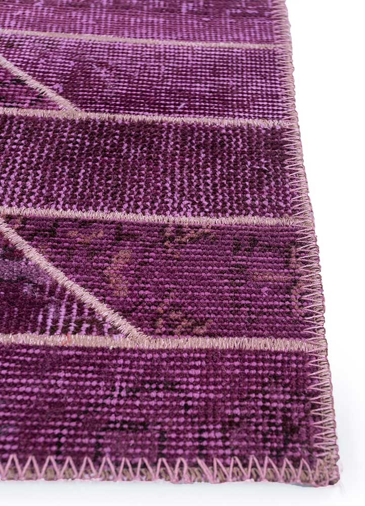 provenance pink and purple wool Hand Knotted Rug - Corner