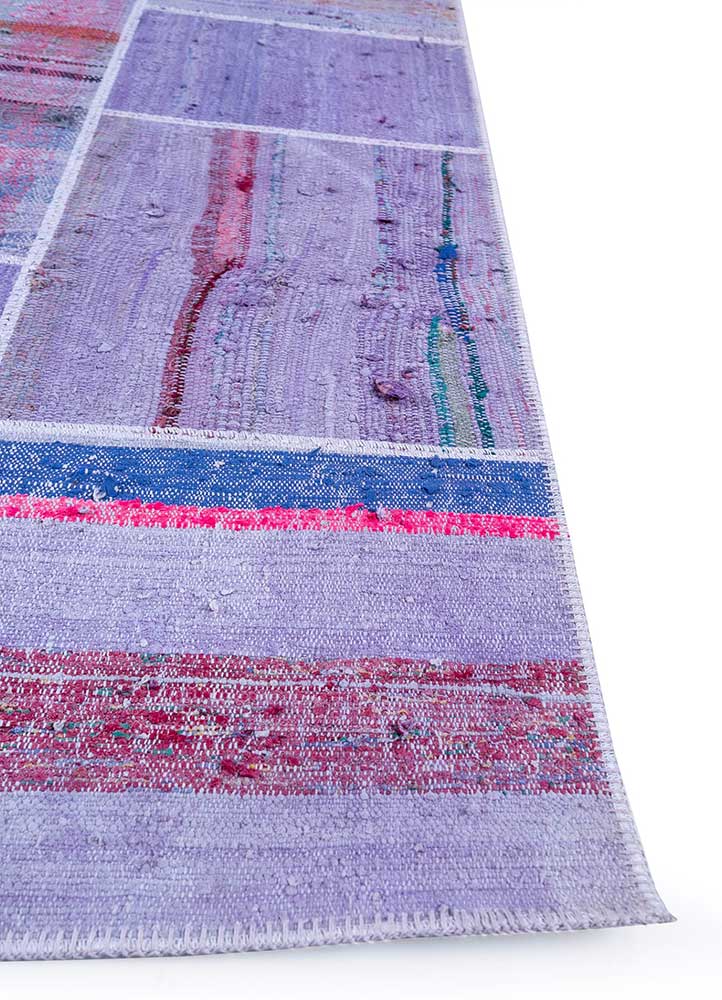 provenance pink and purple wool Hand Knotted Rug - Corner