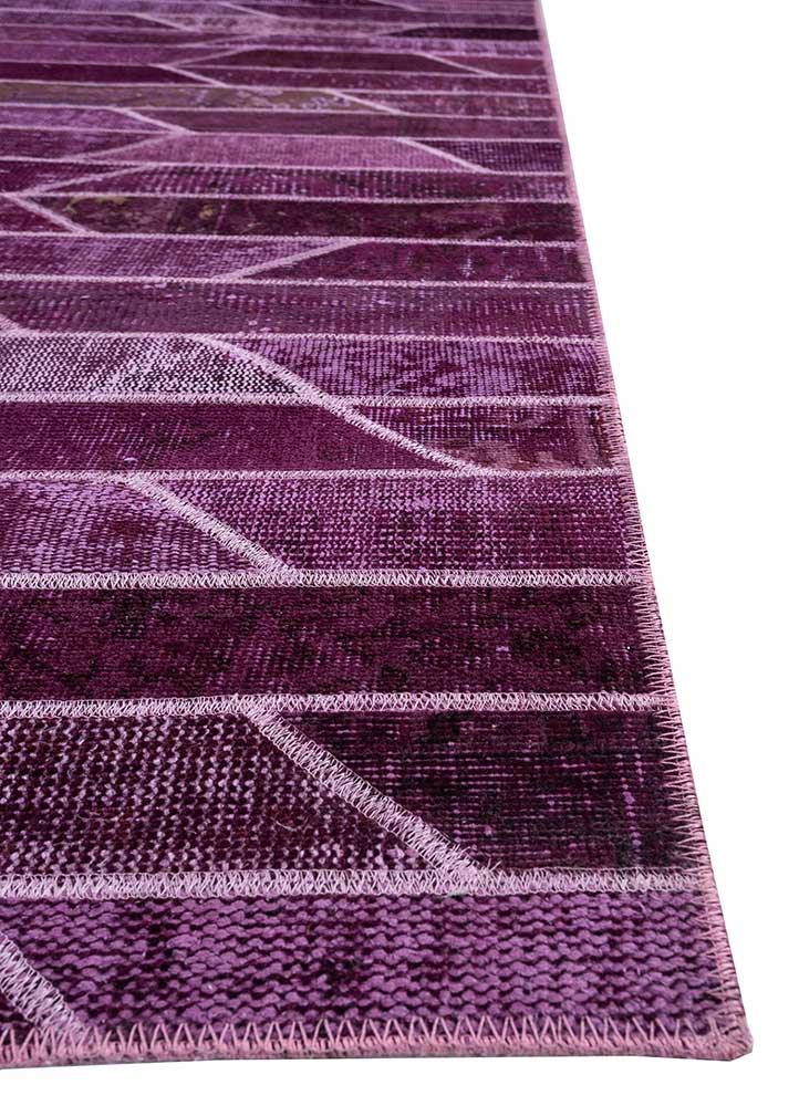 provenance pink and purple wool Hand Knotted Rug - Corner