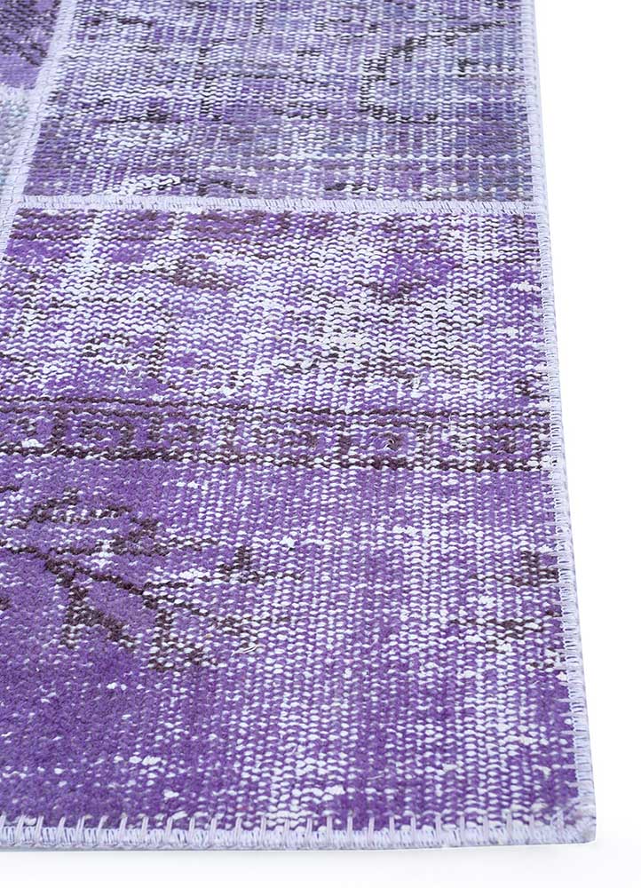 provenance pink and purple wool Hand Knotted Rug - Corner