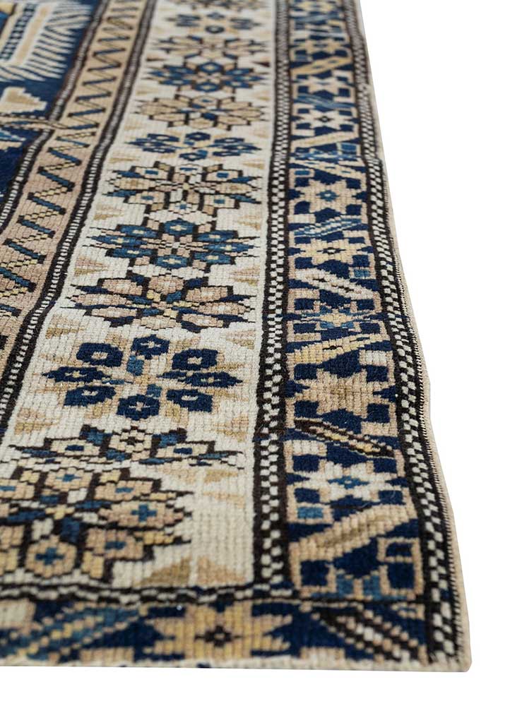 vintage blue wool Hand Knotted Rug - Corner