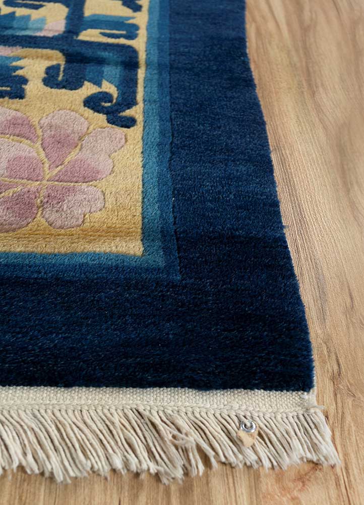 aalam gold wool Hand Knotted Rug - Corner