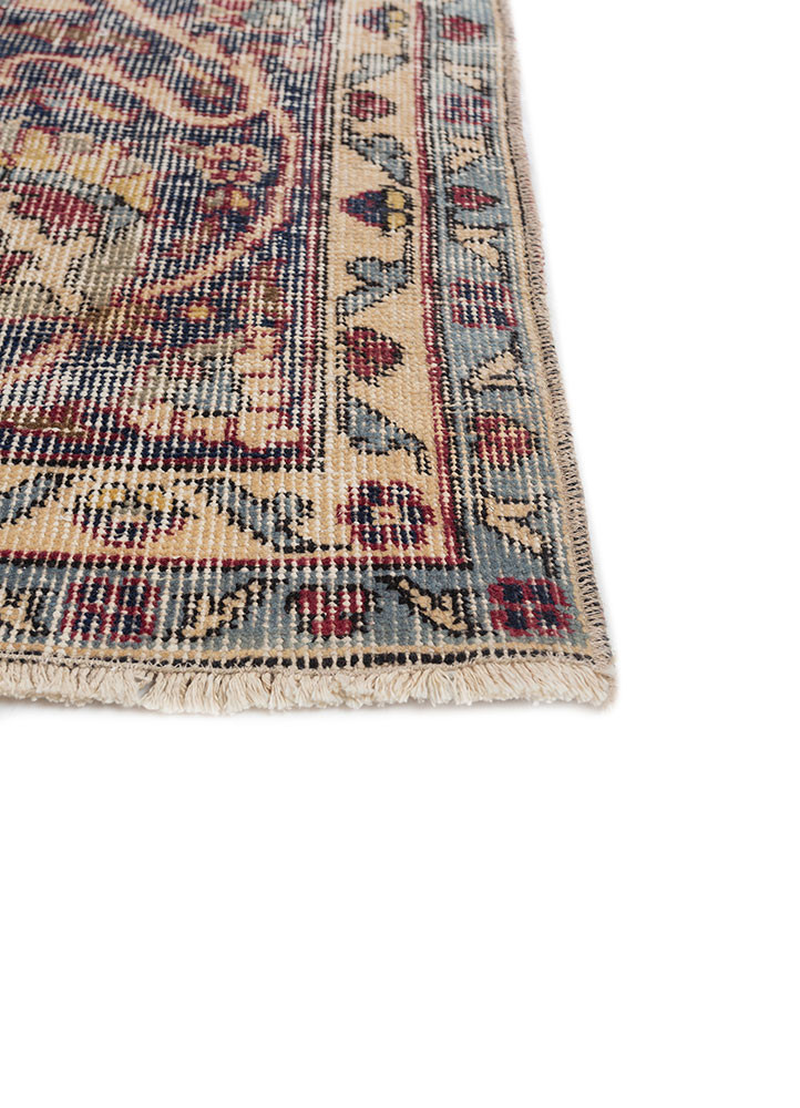 vintage red and orange wool Hand Knotted Rug - Corner vintage red and orange wool Hand Knotted Rug - Corner