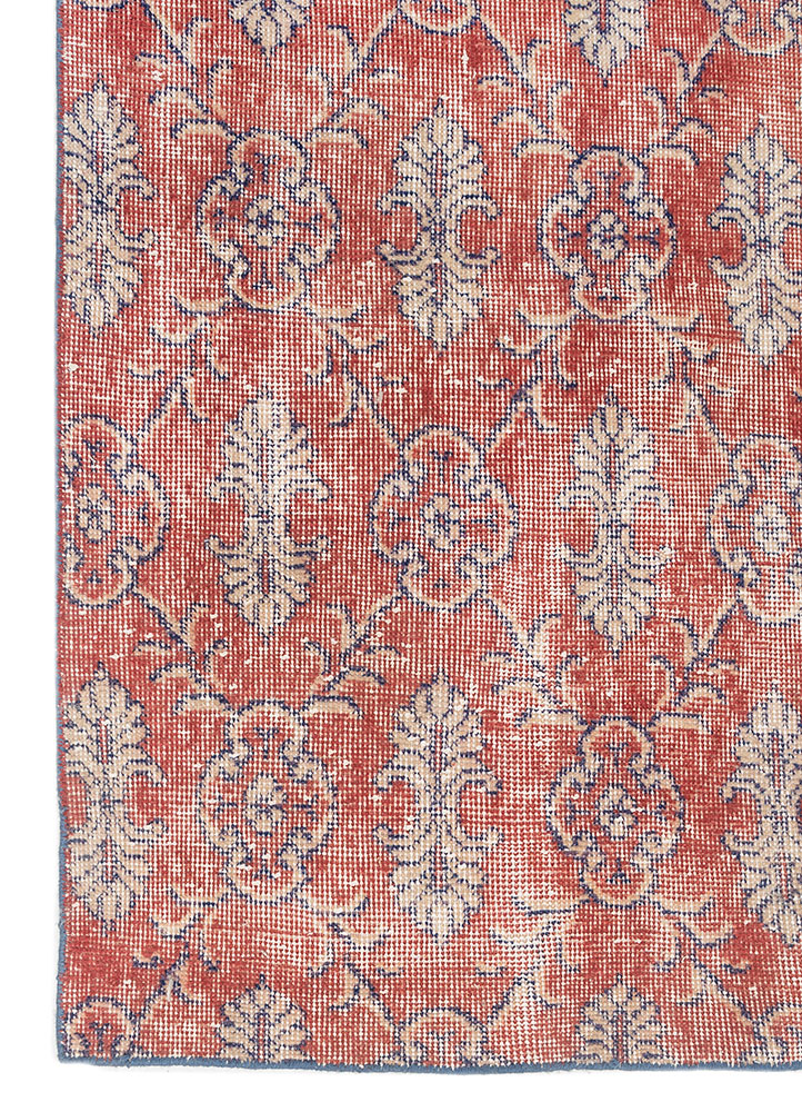 vintage red and orange wool Hand Knotted Rug - Corner