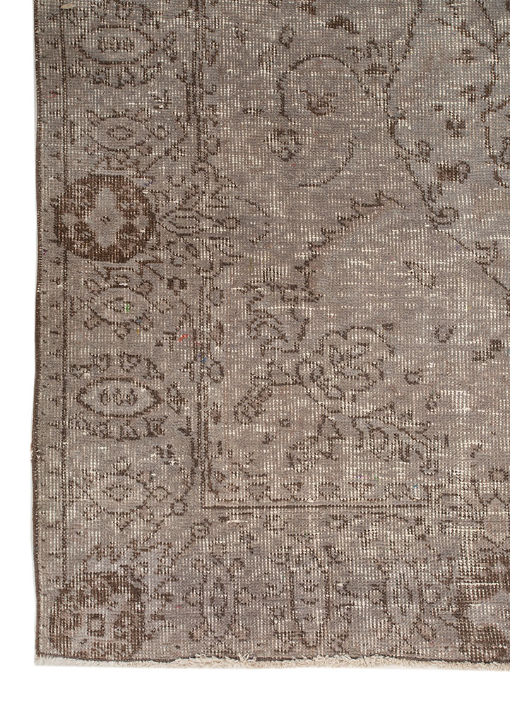 vintage grey and black wool Hand Knotted Rug - Corner