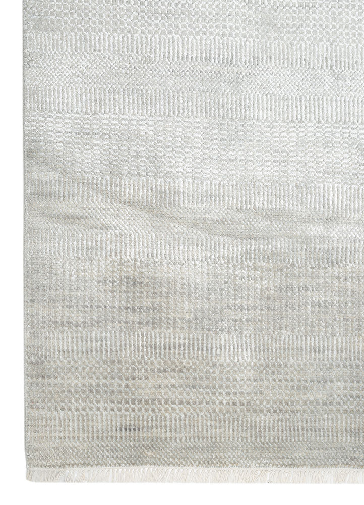 aprezo blue wool and bamboo silk Hand Knotted Rug - Corner