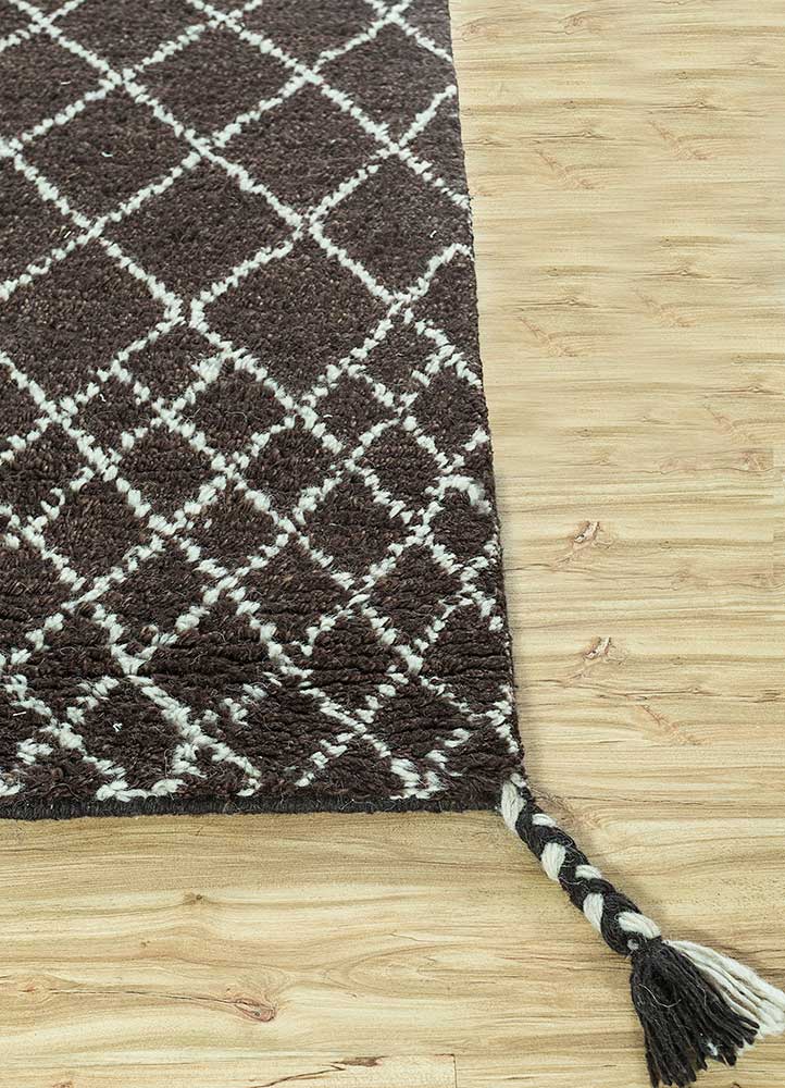 zuri beige and brown wool Hand Knotted Rug - Corner