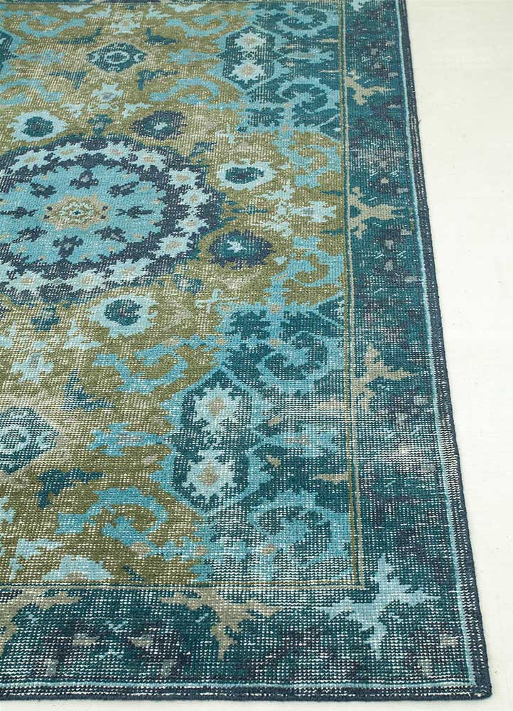 erbe green wool Hand Knotted Rug - Corner