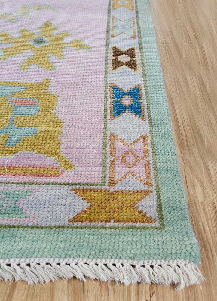 cyanna green wool Hand Knotted Rug - Corner