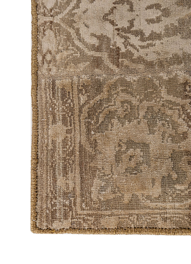 aprezo gold wool and silk Hand Knotted Rug - Corner