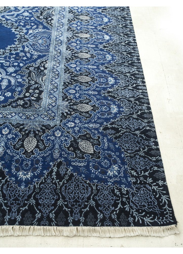 entropy blue wool and silk Hand Knotted Rug - Corner entropy blue wool and silk Hand Knotted Rug - Corner