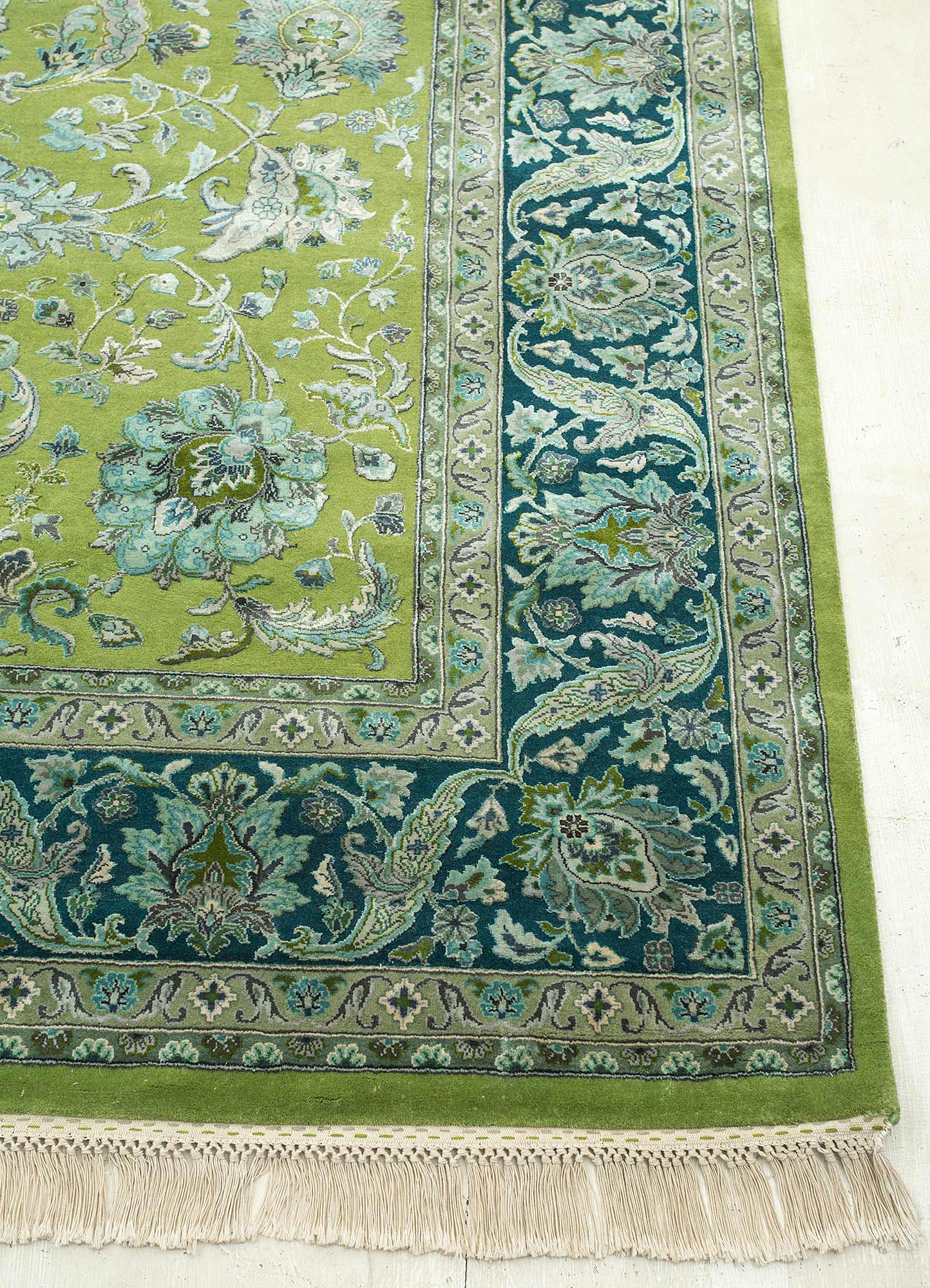 aurora green wool and silk Hand Knotted Rug - Corner