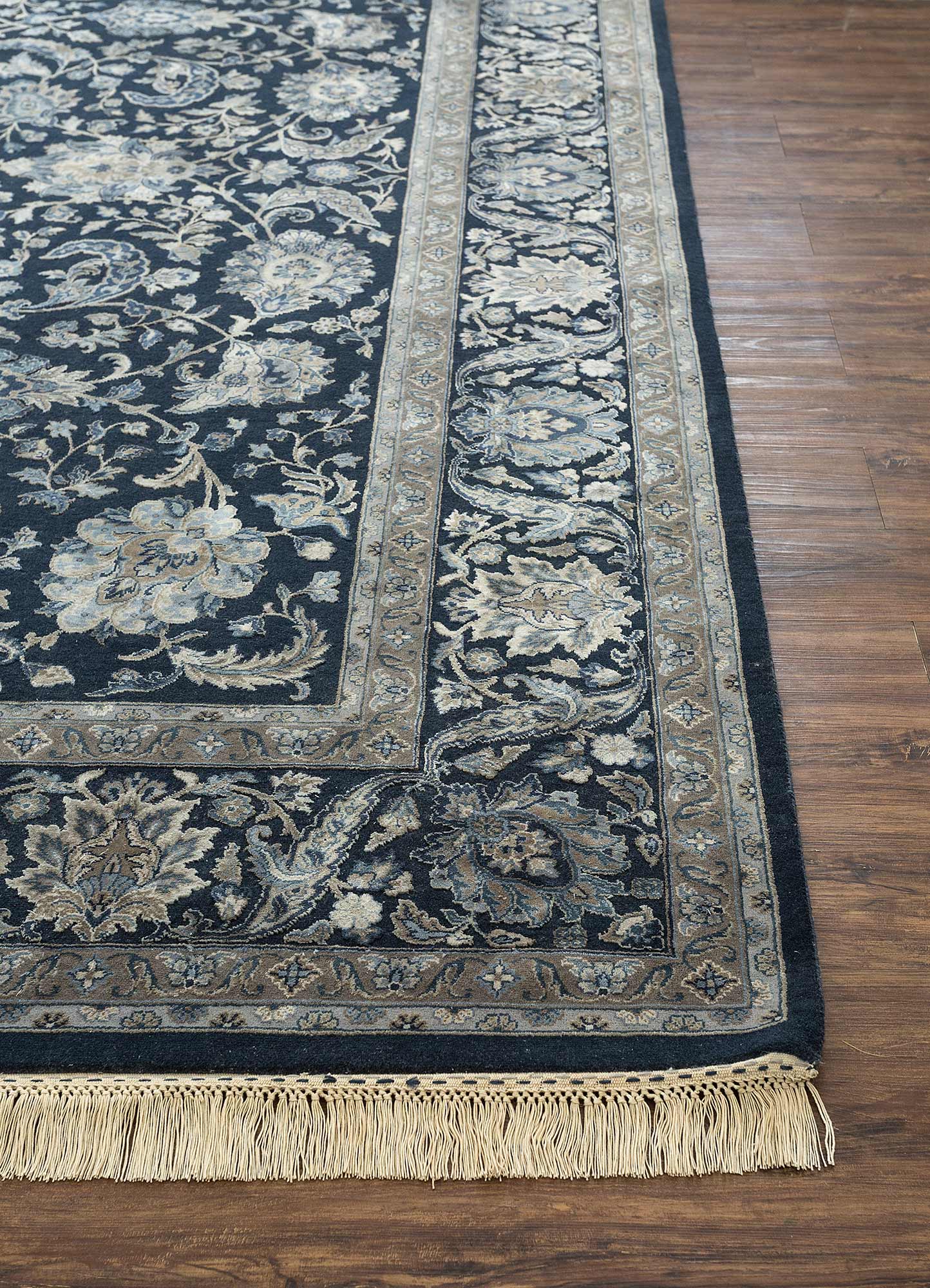 aurora blue wool and silk Hand Knotted Rug - Corner