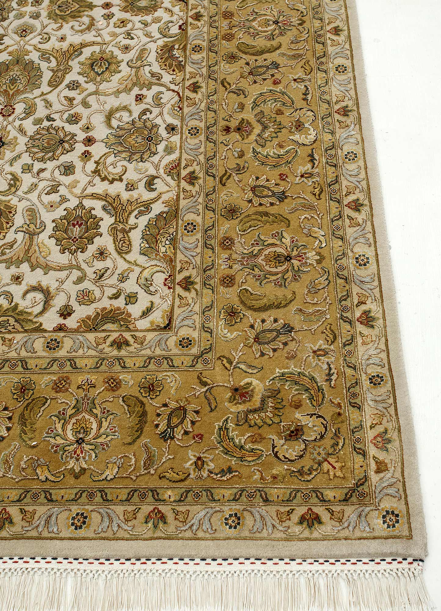 aurora ivory wool and silk Hand Knotted Rug - Corner