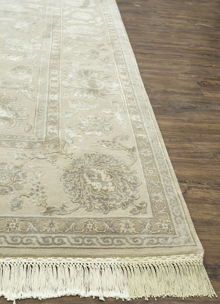 aurora ivory wool and silk Hand Knotted Rug - Corner