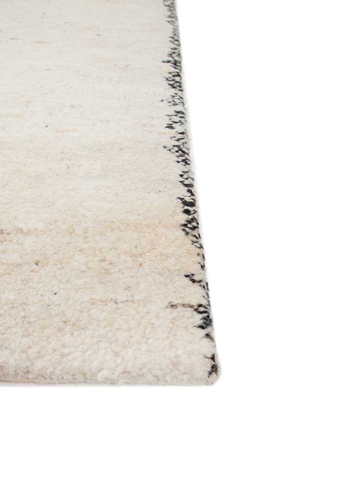 manifest ivory wool Hand Knotted Rug - Corner